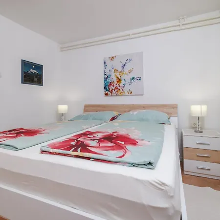 Ivy Apartament